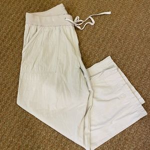 Prana Women's Light Gray Capris